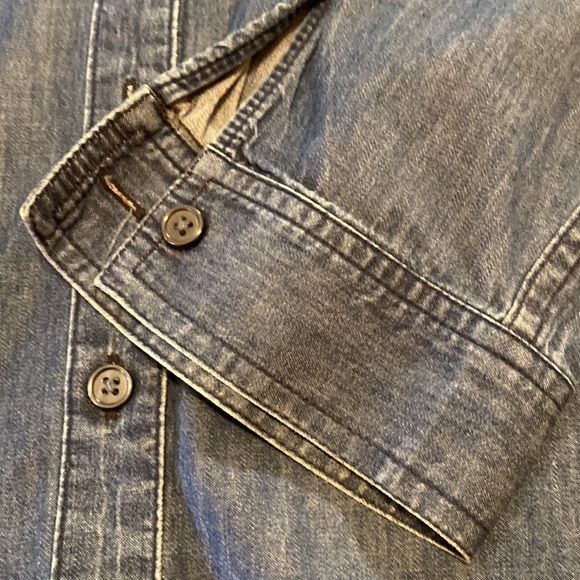 Old Navy denim button up - Picture 3 of 4